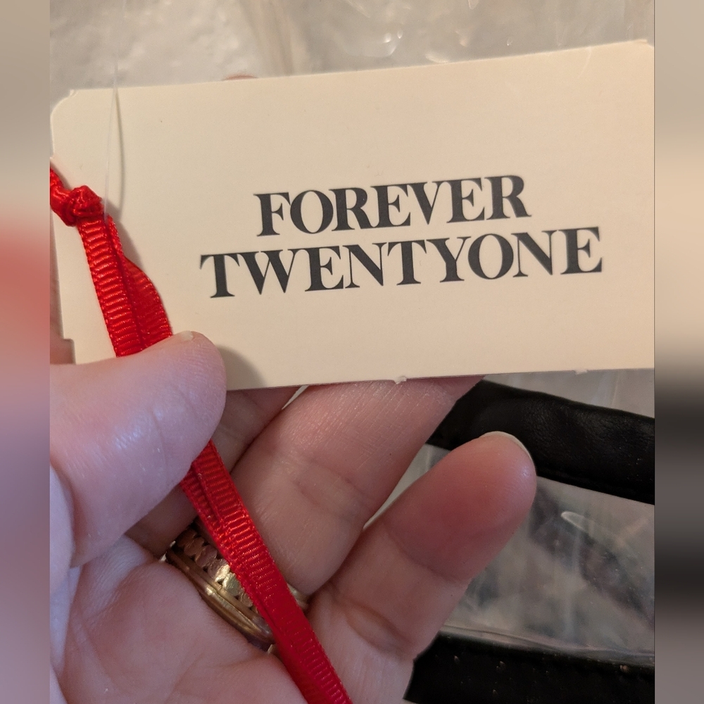 Hello Kitty/Forever 21 Clear Raincoat - Picture 4 of 12